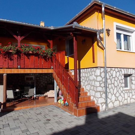Szonja Apartman Egerszalók Esterno foto